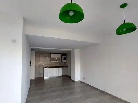 EXCELENTE MONOAMBIENTE CON COCHERA 5°B! VENTA