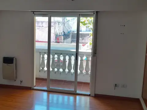 Depto Tipo Casa en Venta 13 años