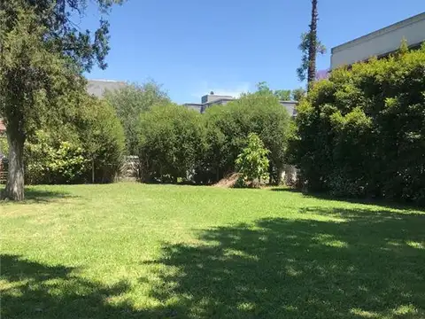 Terreno en Venta en Adrogue, USD 320.000