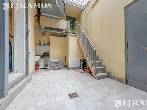 Local en Venta 40 años