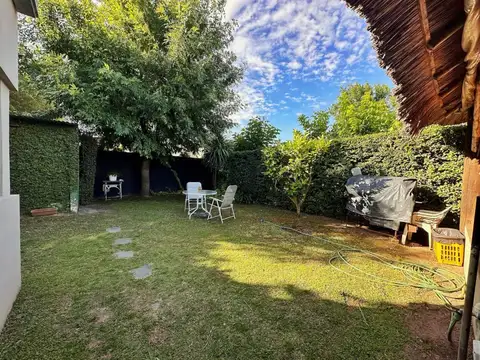 428 e/ 135 y 136 4000, Piso 0