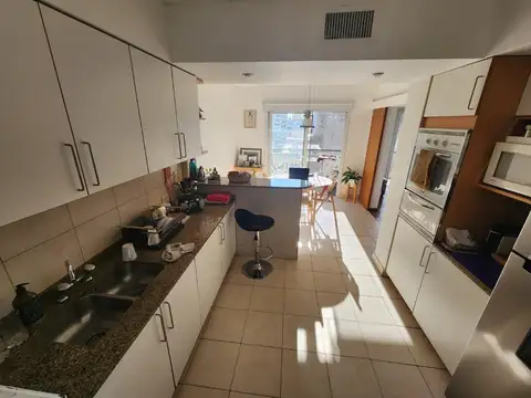Departamento 4 ambientes con 2 baños