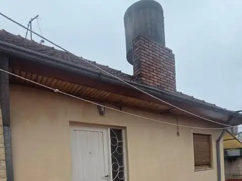 Depto Tipo Casa en Alquiler de 2 dormitorios