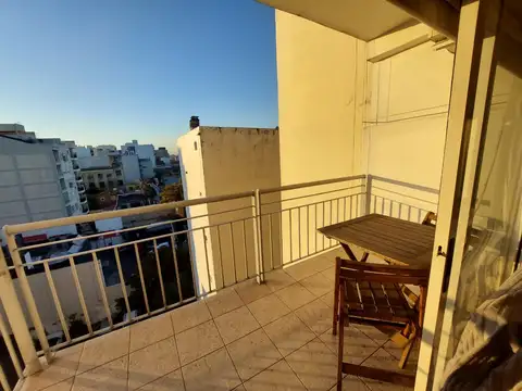 EXC 2 AMBIENTES MUY LUMINOSO A UNA CUADRA DE AV MAIPU