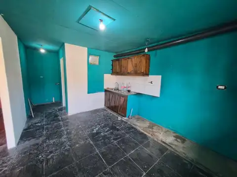 Casa 3 ambientes con 1 baño
