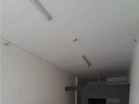 Local en Alquiler en Corrientes, $ 800.000