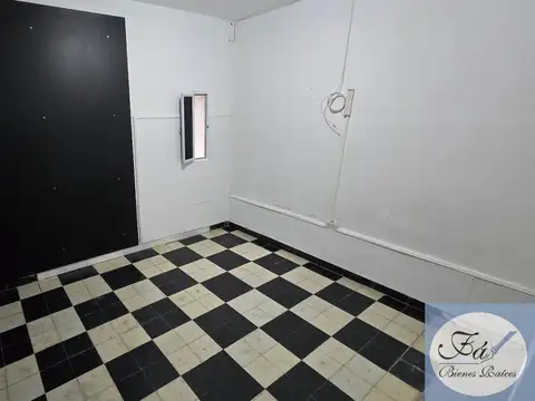 Casa en Alquiler con 1 cochera