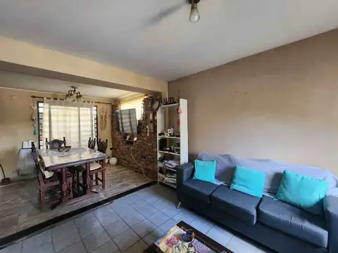DÚPLEX EN VENTA BERISSO 3 DORMITORIOS Y COCHERA