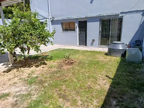 Depto Tipo Casa 4 ambientes con 2 baños