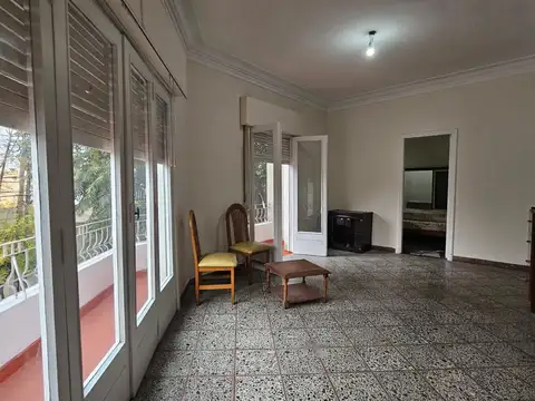 Depto Tipo Casa en Alquiler de 4 ambientes