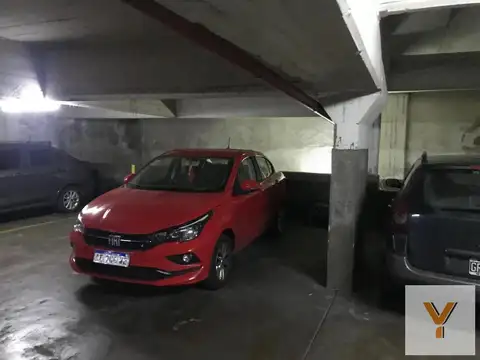Cochera en venta - 11Mts2 - Recoleta