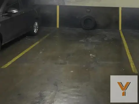 Cochera en venta - 11Mts2 - Recoleta