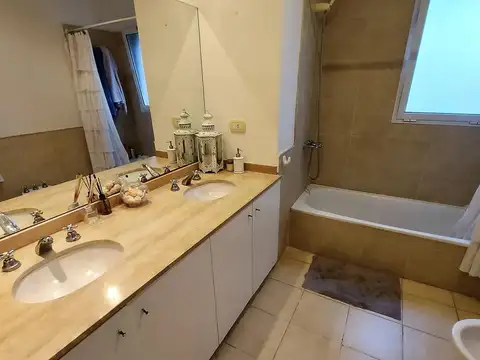 Casa en Venta al Noroeste