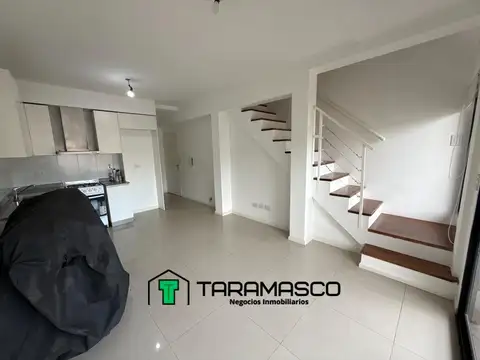 Depto Tipo Casa en Alquiler en Villa Devoto, $ 1.150.000