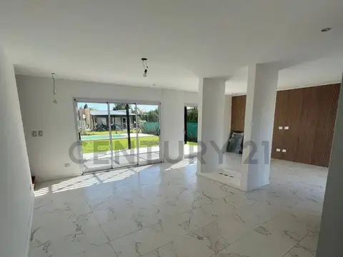 Casa en Venta en Ezeiza, USD 120.000