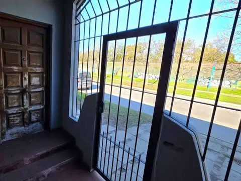 Depto Tipo Casa 4 ambientes con 2 baños