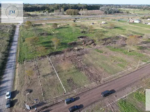 LOTE EN 20 DE JUNIO - MERLO