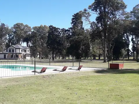 Lote a la venta en barrio Los  Tres Pinos