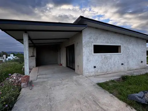 CASA DE 2 DOR EN AYRES DEL NORDESTE BARRIO PRIVADO