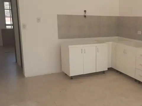 constitucion 500, Piso 1