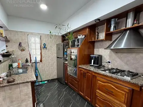 Casa 4 ambientes con 3 baños
