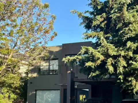 Gutierrez 4840 100, Piso 0