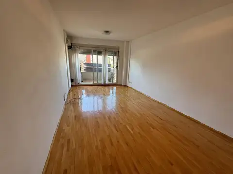 Asamblea 24 , Piso 4