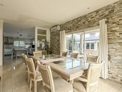 Casa en Venta en La Florida  - Zarate, USD 299.000
