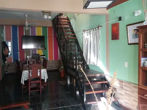 VENDE Importante Propiedad Barrio Villanueva, Campana