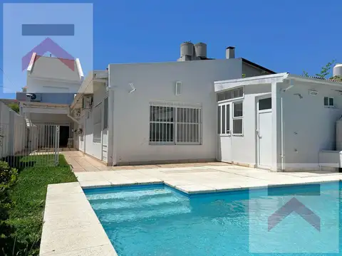 Impecable Chalet con 5 dormitorios en Punta Chica