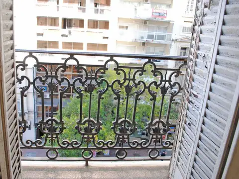 Oficina en Venta 113 años