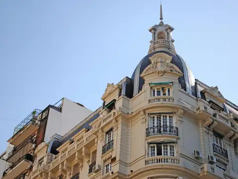 Avenida Cordoba al 1300