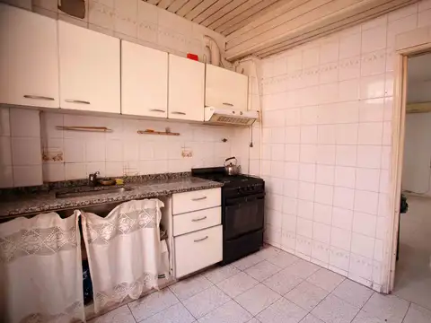 Depto Tipo Casa en Venta en Villa Ortuzar, USD 112.000