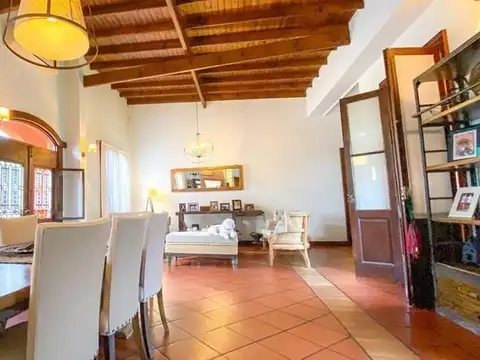 Casa en San Eliseo - Vende y Alquila