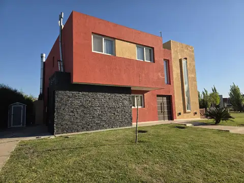 Casa en Venta de 5 dormitorios