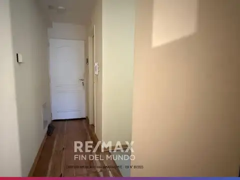 DEPARTAMENTO EN ZONA COMERCIAL APTO CRÉDITO
