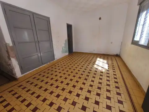 VENTA CASA TRES DORMITORIOS BARRIO COLON ESCRITURA