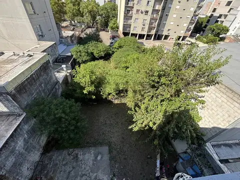 Av. Presidente Perón 1800, Piso 0