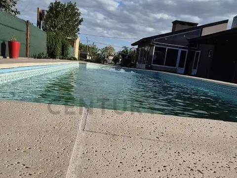 25 de mayo 300, Piso 0