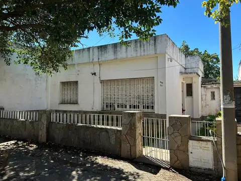 IDEAL RECICLAR. Casa 2 dormitorios + patio.