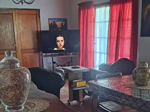 Casa en Venta en Barrio Residencial Centro, USD 148.000