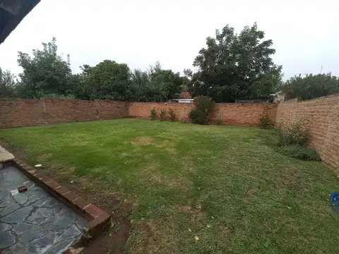 Casa 4 ambientes con 1 baño