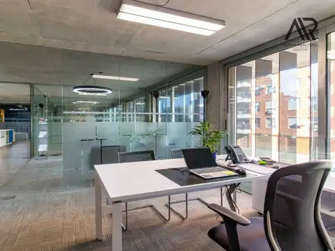 Oficina Monoambiente con 6 baños