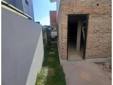 Depto Tipo Casa en Venta de 2 ambientes