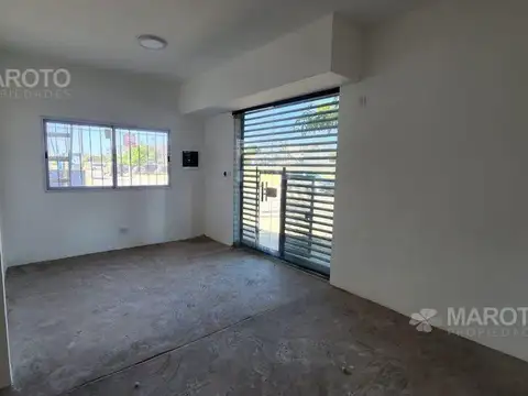 Alquiler Local en Ingeniero Maschwitz sobre Colectora Este