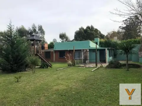 Casa en venta - 2 Dormitorios 2 Baños - Miramar