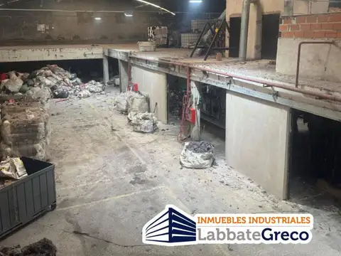 Galpon en Alquiler 40  mts Fondo