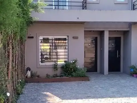 DUPLEX 3 ambientes en venta en Berazategui