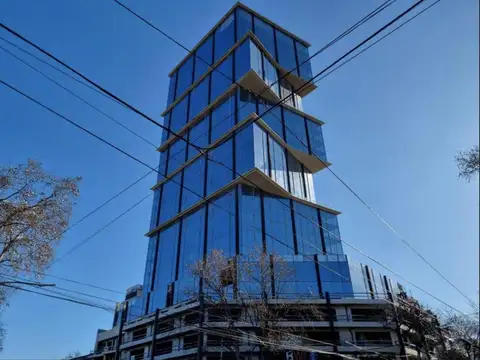 Alquiler Oficina torre Qiub piso 24