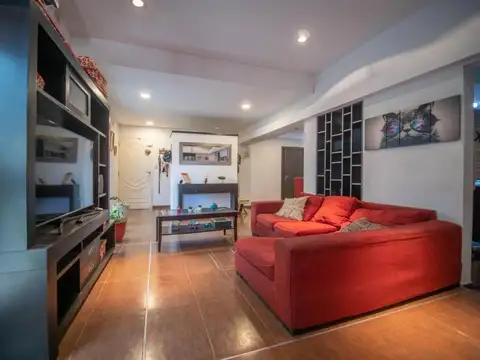 Casa en Venta en Los Hornos, USD 145.000